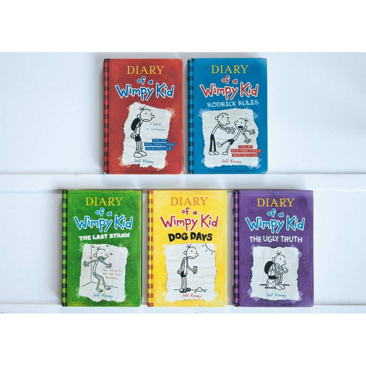 Diary of wimpy kid book 1 / Roadrick rules / the last straw / Dog Days / The Ugly Truth ( set of 5 )