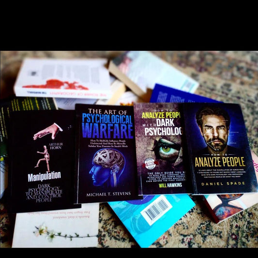 Manipulation / The Art Of Psychological Warfare / How To Analyze People With Dark Psychology / How To Analyze People (set of 4 books )