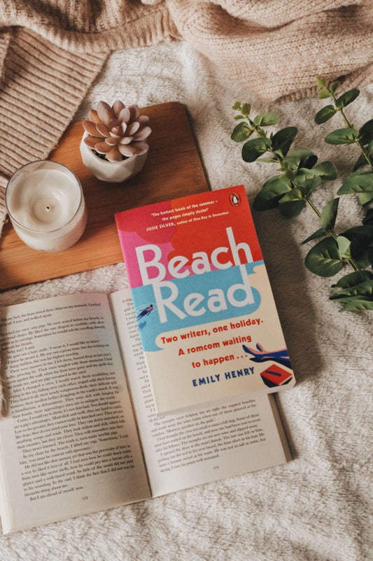 Beach Read by Emily Henry